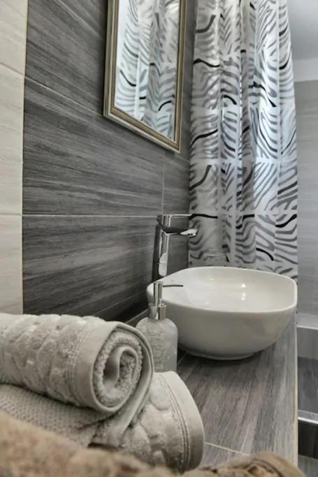 Crystallia Seaside Maisonette By Rentalspro- Nea Moudhania Exteriör bild